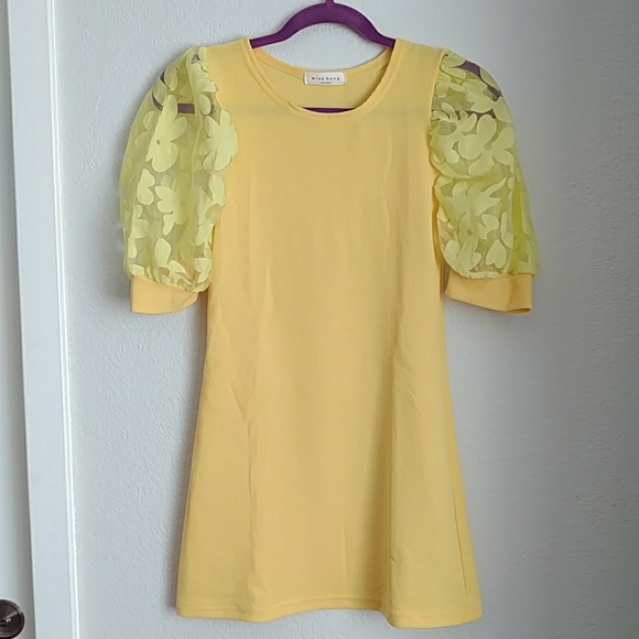 NWOT Sheer Flower Shoulder Dress - Picture 1 of 4